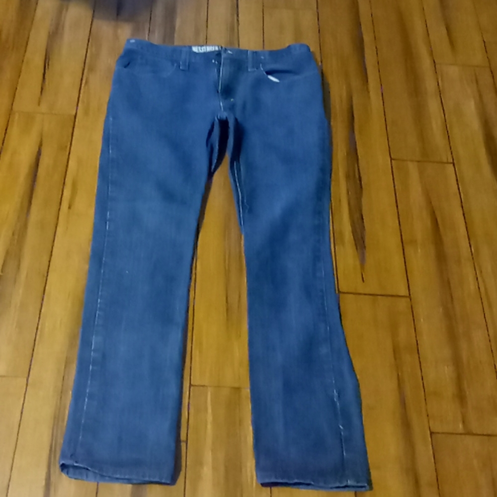 Free World Messenger Skinny
